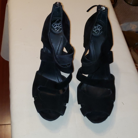 BCBG Generation - Picture 2 of 9